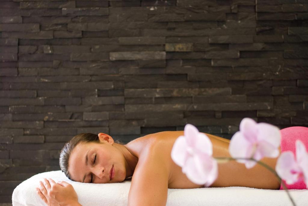 Massage au Spa de l'hôtel Le Nouveau Monde